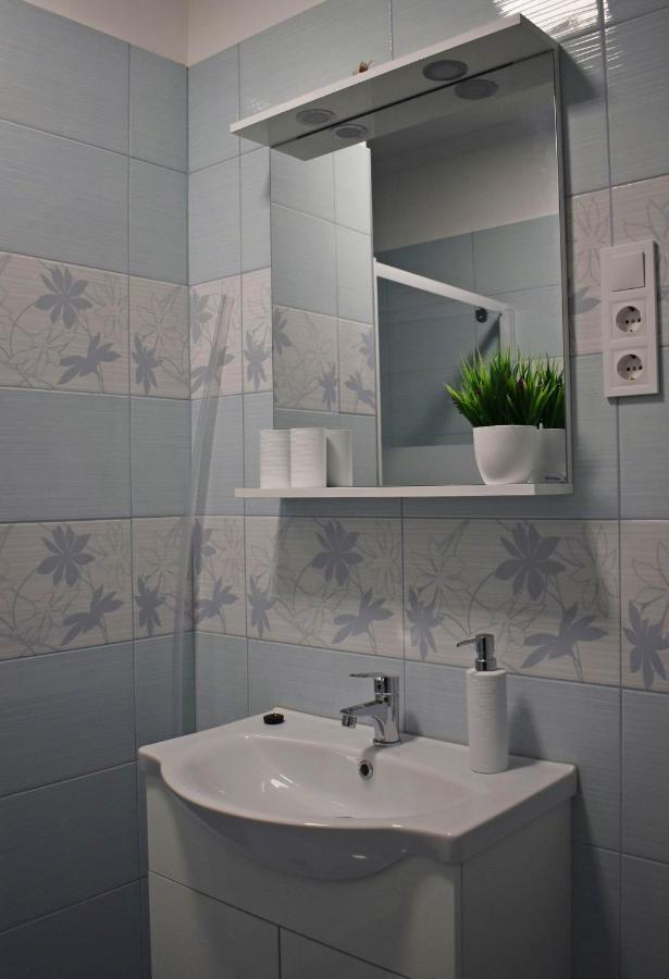 Napfeny Apartman Makó Buitenkant foto